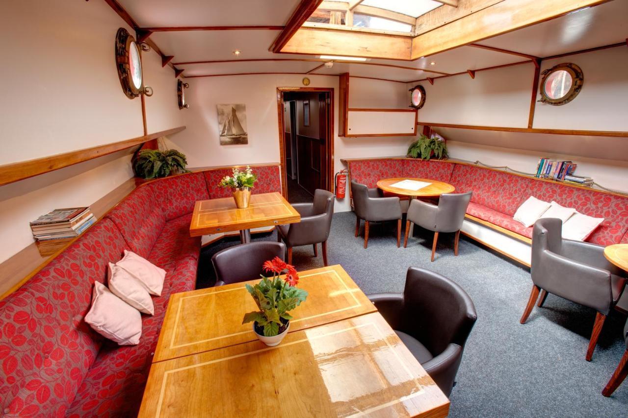 Liberté Hostal *