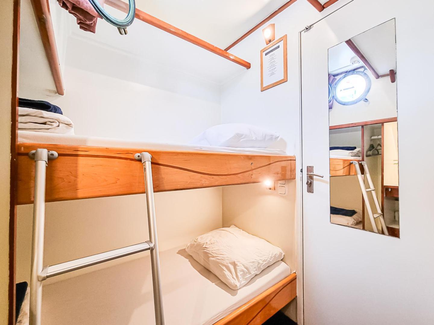 Liberté Hostal Ámsterdam