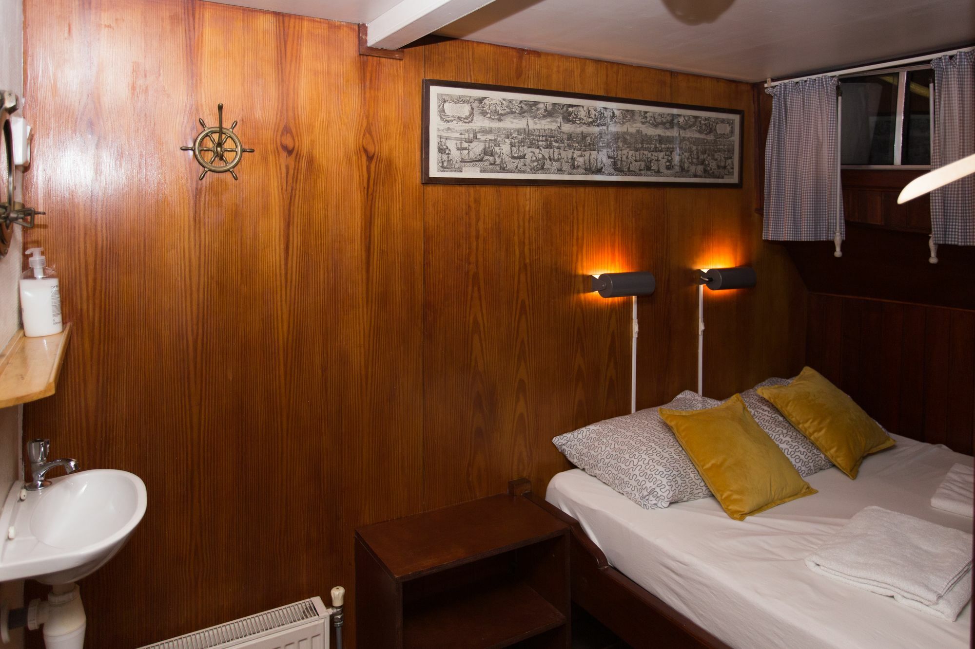 Hostal Liberté *